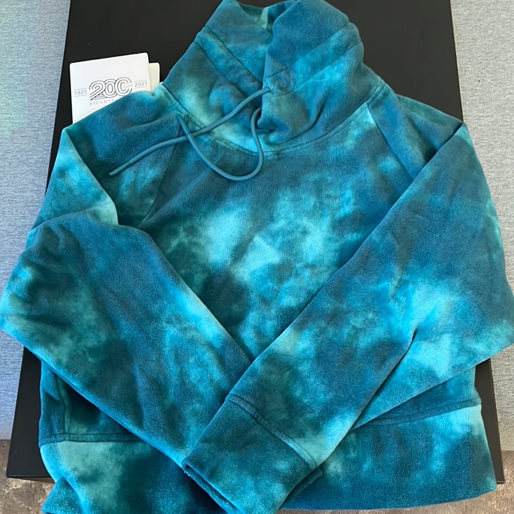 Small petite old navy sweatshirt